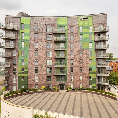 Avenues Leeds (West Yorkshire)