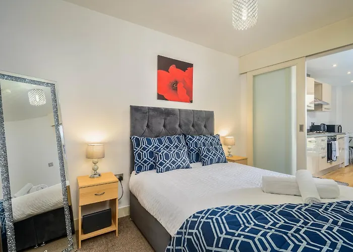 Avenues * Λιντς