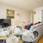 Apartamento Avenues *